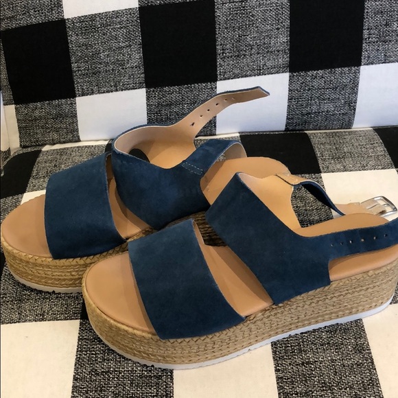 Authentic Italian sandals - Picture 2 of 2